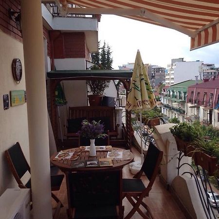 Apartment With Summer Terrace Batoumi Chambre photo