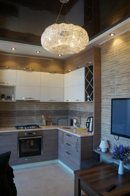 Apartment With Summer Terrace Batoumi Chambre photo